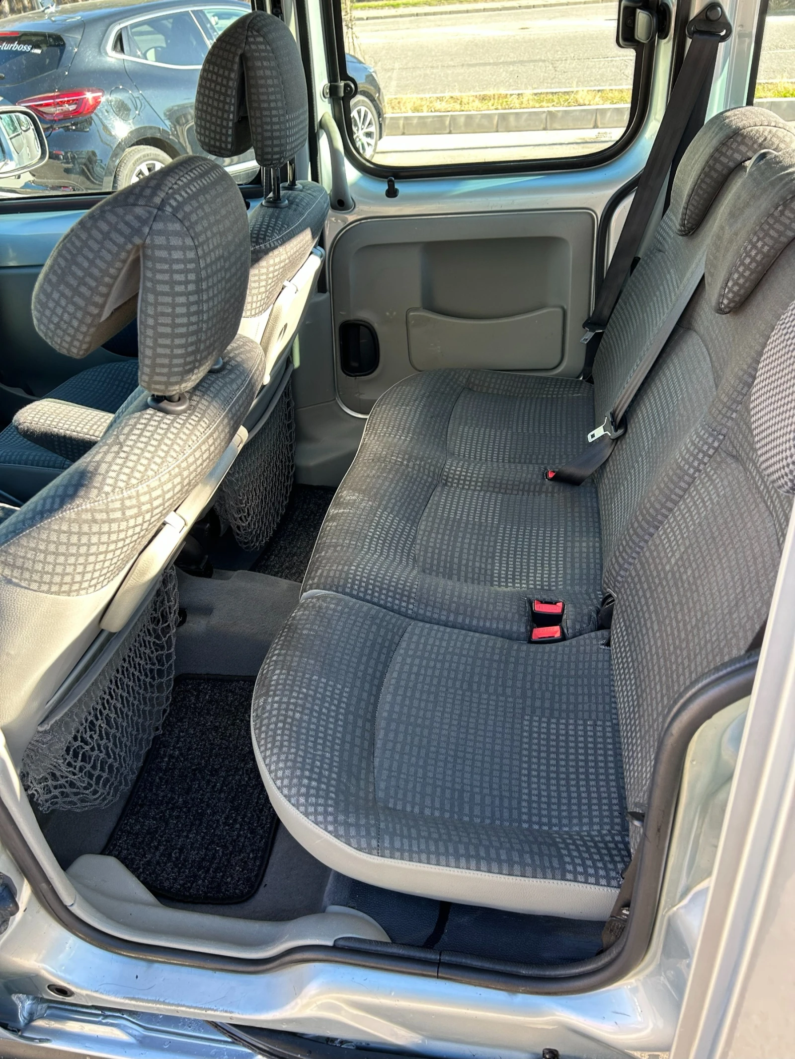 Renault Kangoo 4X4 Privilege 1.6 - изображение 10