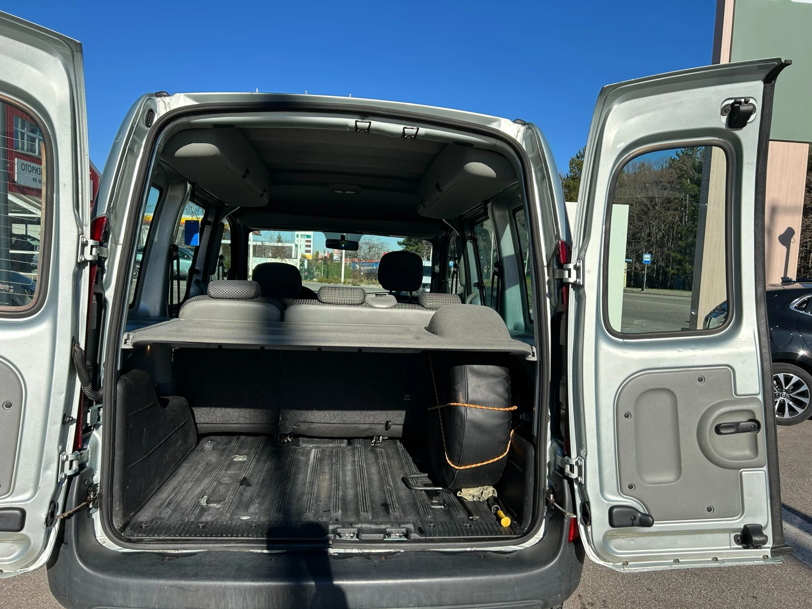 Renault Kangoo 4X4 Privilege 1.6 - изображение 8