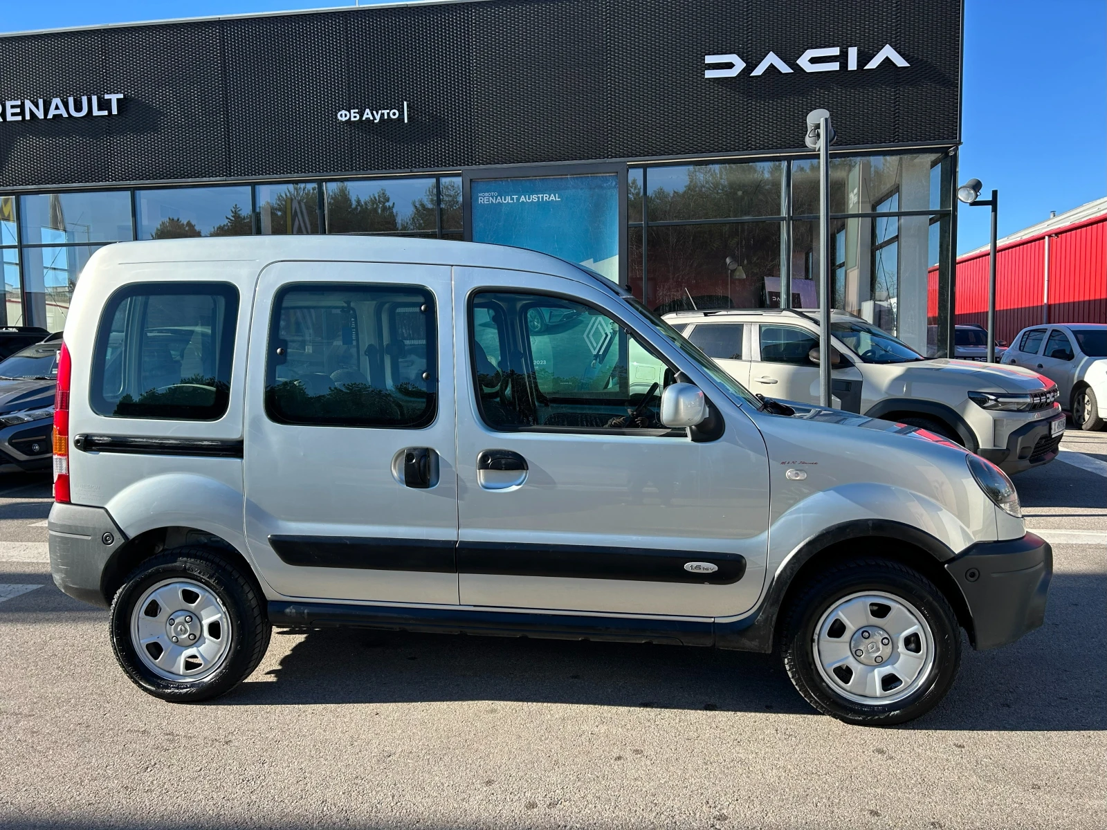 Renault Kangoo 4X4 Privilege 1.6 - изображение 7
