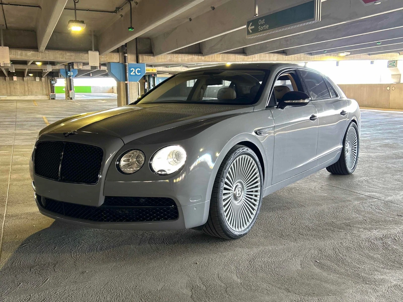 Bentley Flying Spur CARFAX    | Mobile.bg   1