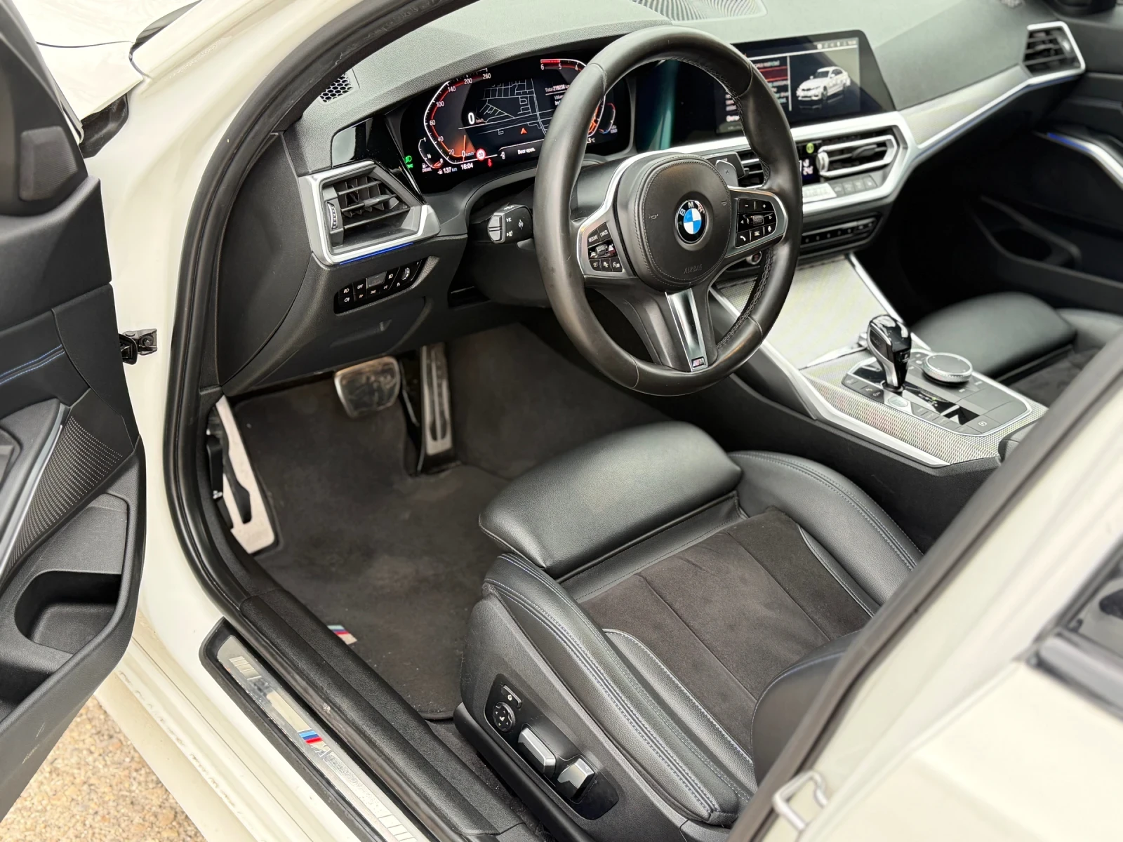 BMW 320  - изображение 9