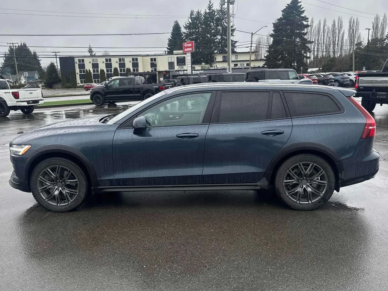 Volvo V60 Cross Country * T5 AWD * 2 КЛЮЧА* ПОДГРЕВ* KEYLESS*  - изображение 2