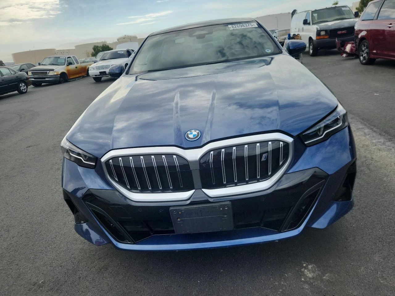 BMW i5 eDrive40 Sedan, снимка 5 - Автомобили и джипове - 54152639