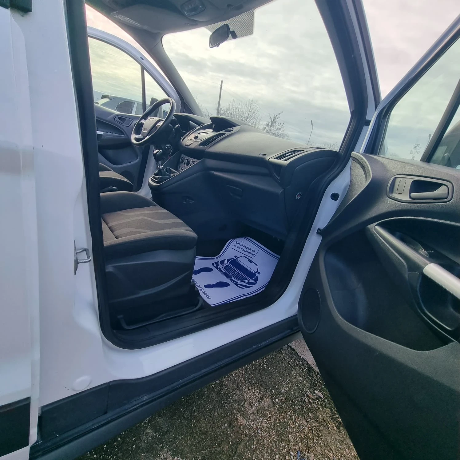 Ford Tourneo Connect ������-����� �������-������ | Mobile.bg � ����������� 14