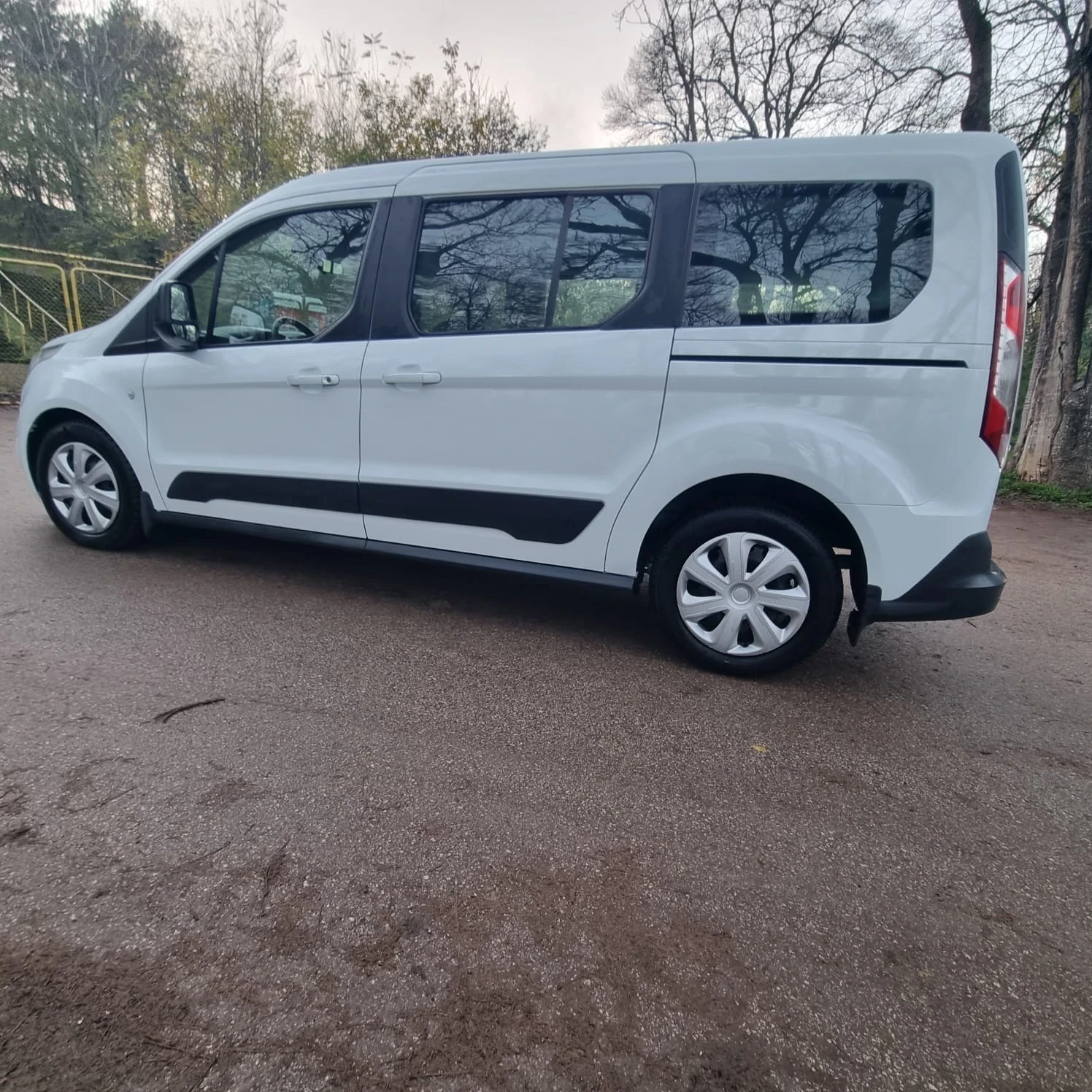 Ford Tourneo Connect ������-����� �������-������ | Mobile.bg � ����������� 3