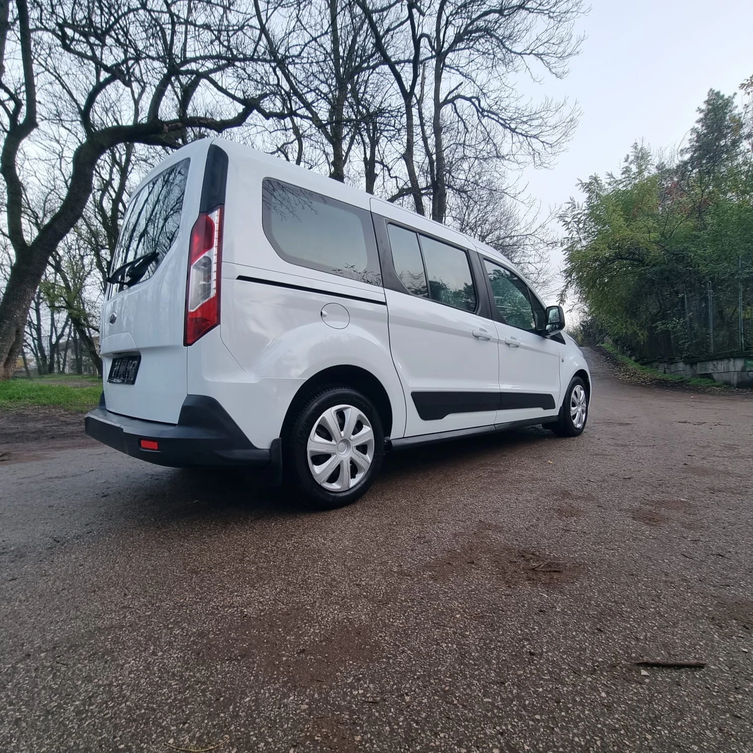Ford Tourneo Connect ������-����� �������-������ | Mobile.bg � ����������� 13