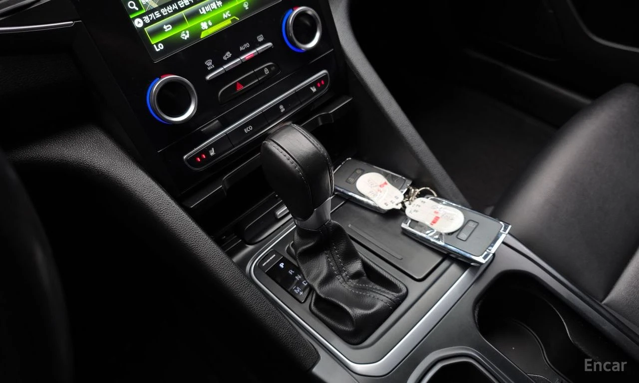 Renault Samsung SM6 * 2.0GDe* КОЖА* ПОДГРЕВ* КАМЕРА* LED* NAVI* , снимка 9 - Автомобили и джипове - 54460267
