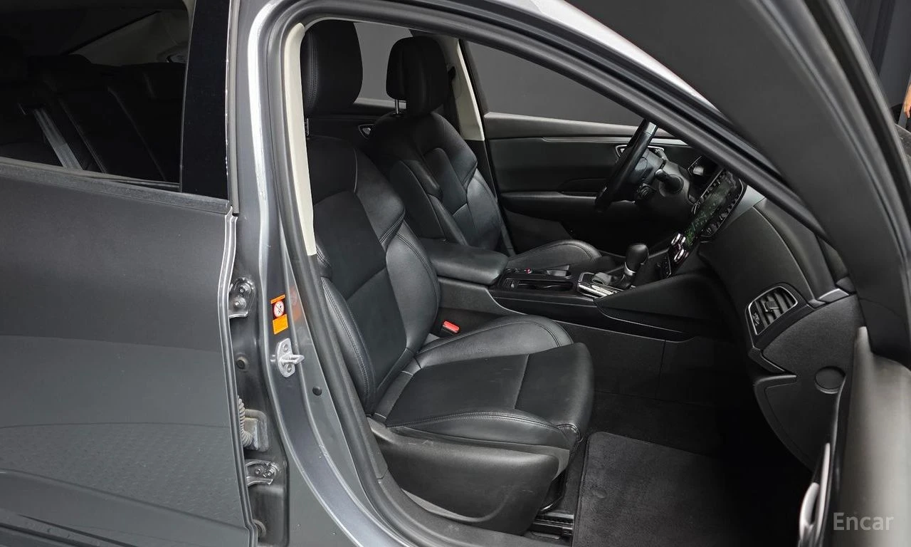 Renault Samsung SM6 * 2.0GDe* КОЖА* ПОДГРЕВ* КАМЕРА* LED* NAVI* , снимка 12 - Автомобили и джипове - 54460267