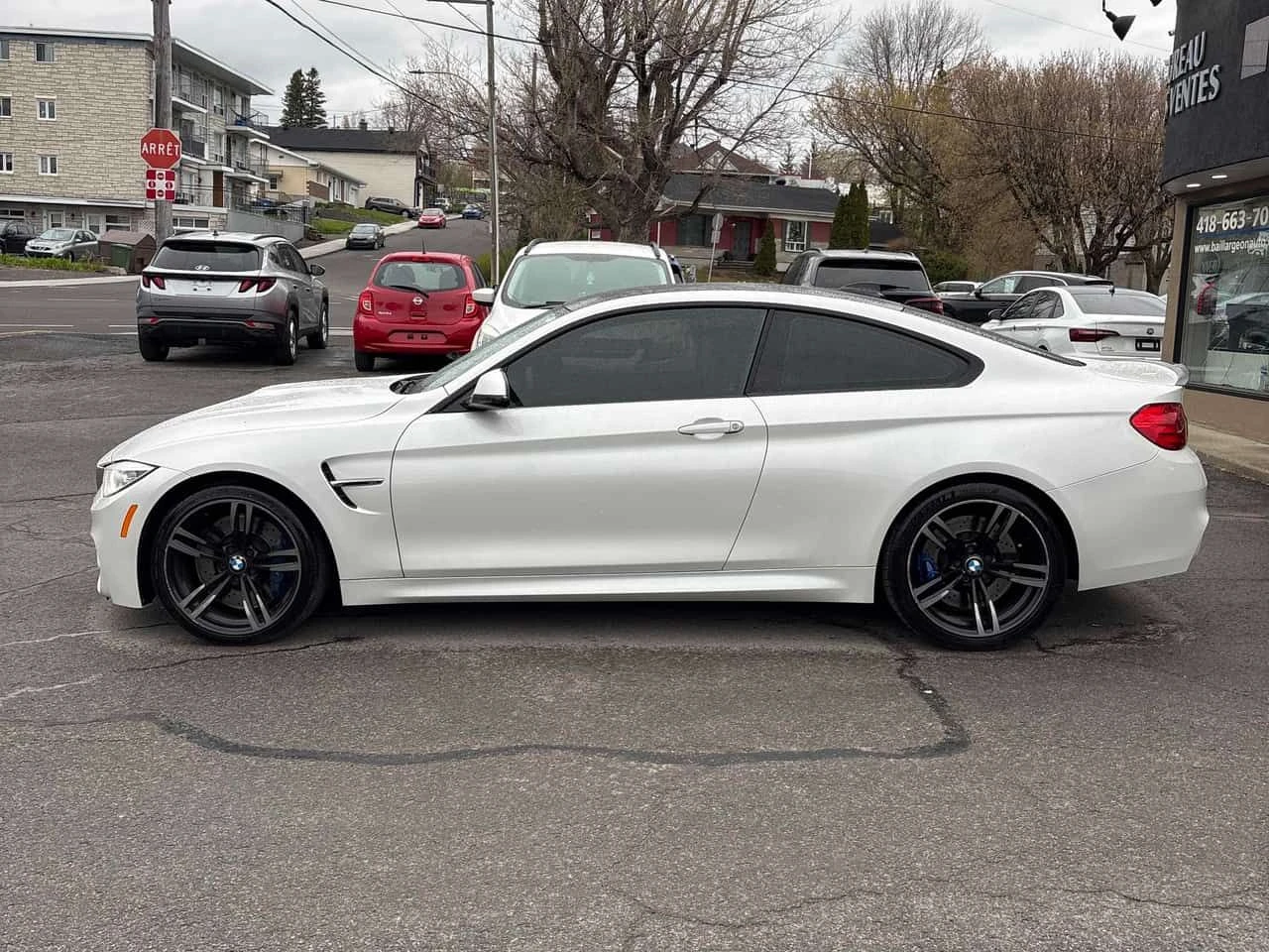 BMW M4 * 2dr Cpe * CARFAX * БЕЗ ПЪРВОНАЧАЛНА ВНОСКА, снимка 2 - Автомобили и джипове - 54563378