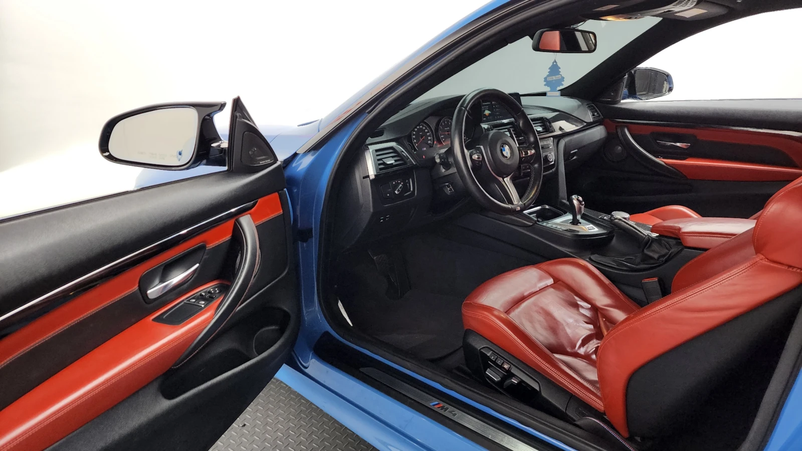 BMW M4 COMPETITION* M-DCT* ADAPTIVE* HEAD-UP* КРАЙНА ЦЕНА, снимка 9 - Автомобили и джипове - 54629878