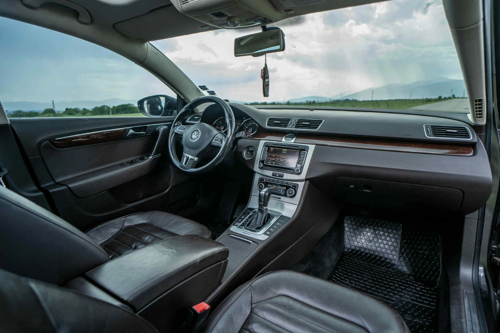 VW Passat, снимка 8 - Автомобили и джипове - 54885817