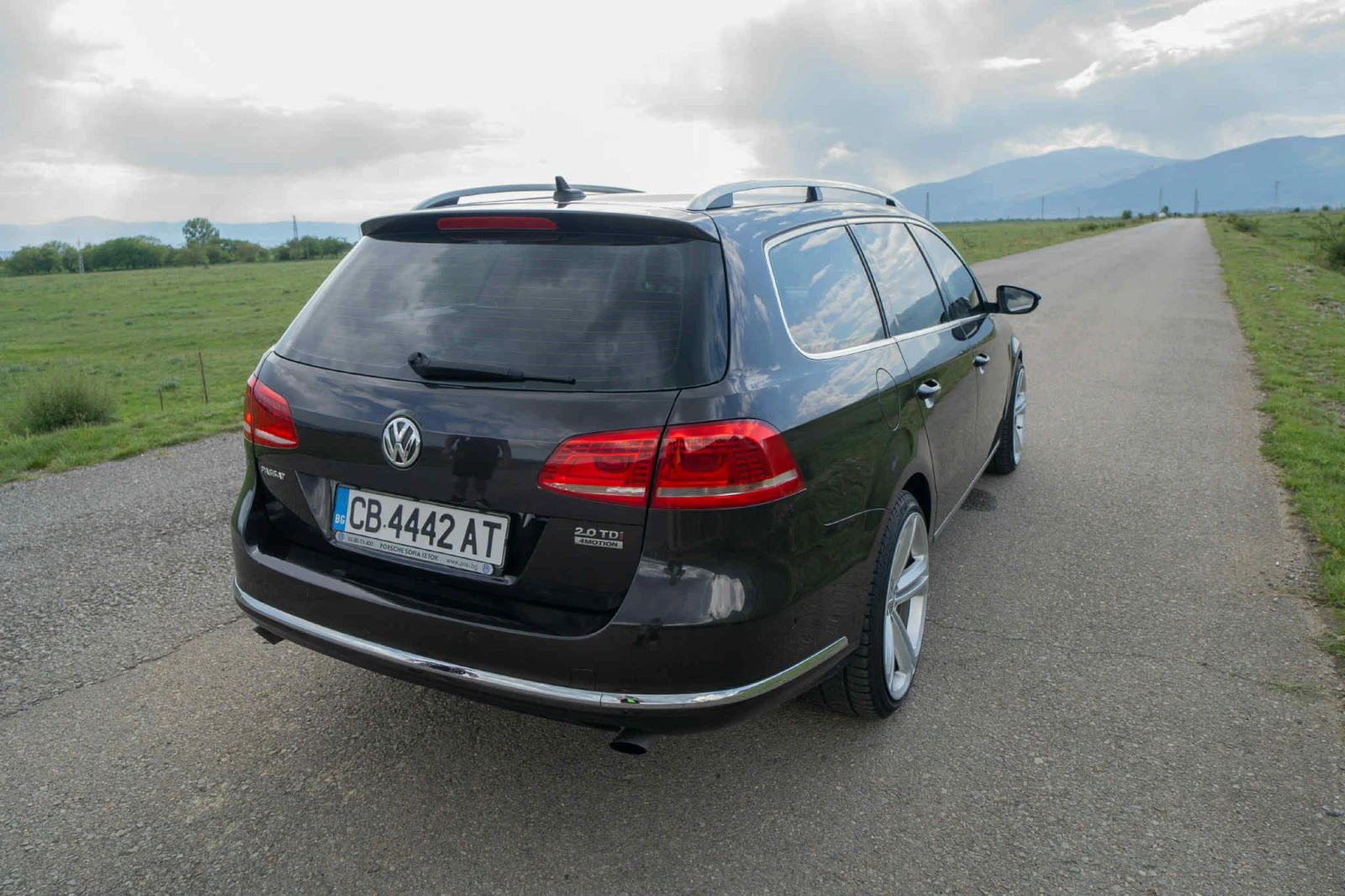 VW Passat, снимка 5 - Автомобили и джипове - 54885817