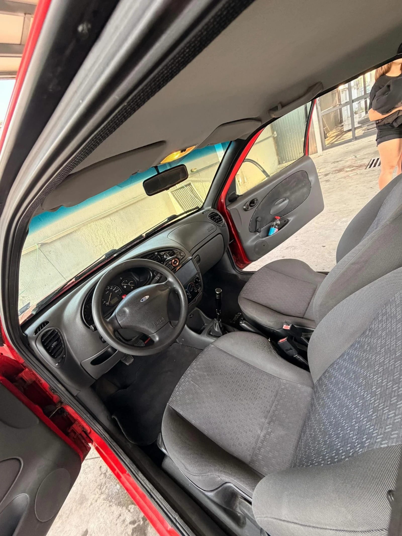 Ford Fiesta Mk4, снимка 8 - Автомобили и джипове - 55600249
