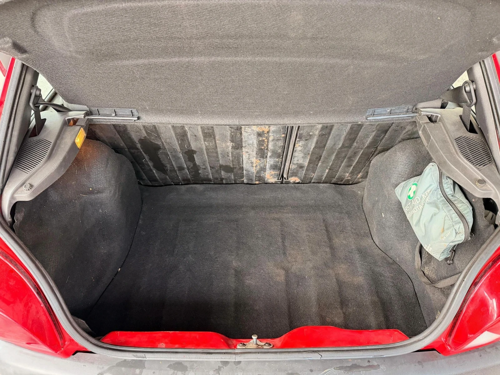 Ford Fiesta Mk4, снимка 6 - Автомобили и джипове - 55600249