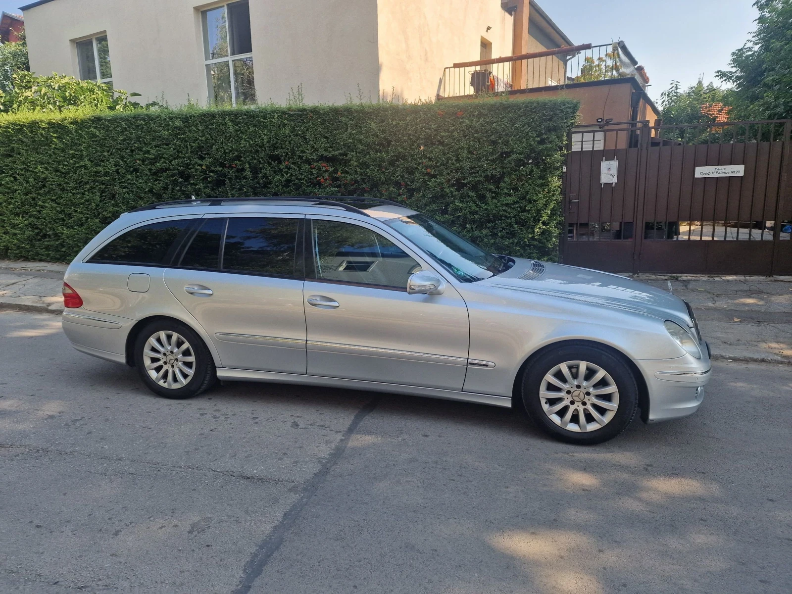Mercedes-Benz E 220 E220 CDI Avantgarde Facelift , снимка 5 - Автомобили и джипове - 55601702