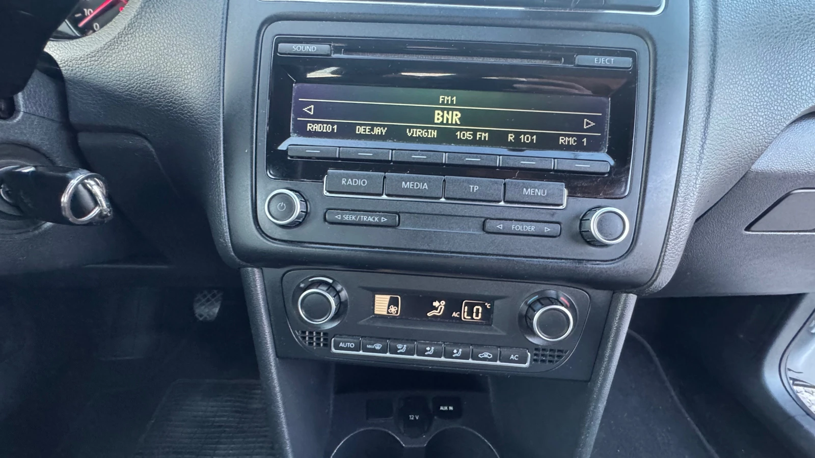 VW Polo TDI EURO 5, снимка 13 - Автомобили и джипове - 55921729
