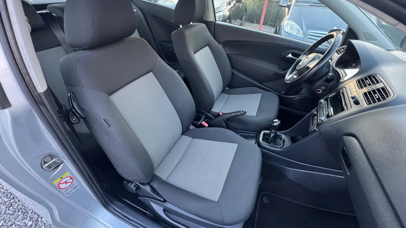 VW Polo TDI EURO 5, снимка 10 - Автомобили и джипове - 55921729