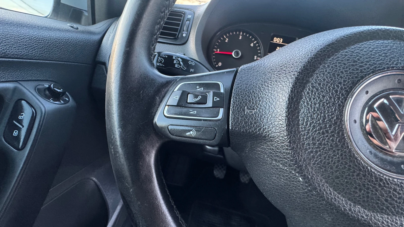 VW Polo TDI EURO 5, снимка 15 - Автомобили и джипове - 55921729