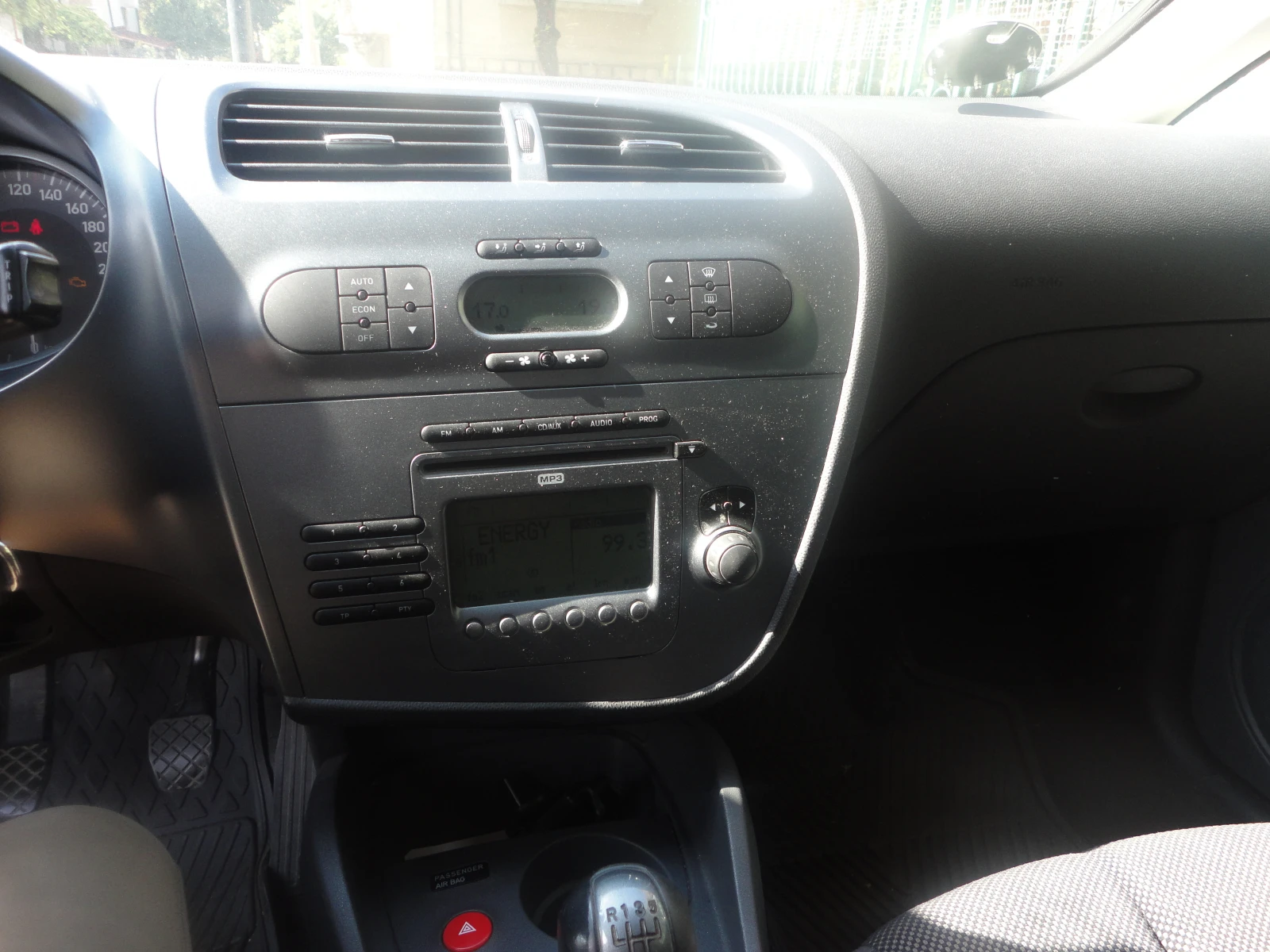 Seat Leon, снимка 7 - Автомобили и джипове - 56156027