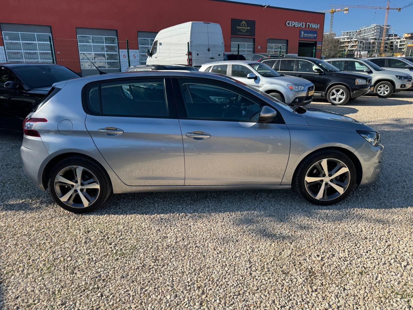 Peugeot 308 1.6HDI, снимка 7 - Автомобили и джипове - 56296796