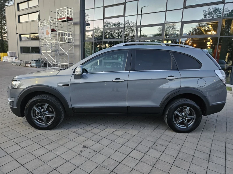 Chevrolet Captiva 2.2 4X4! EXEL!, снимка 3 - Автомобили и джипове - 47530874