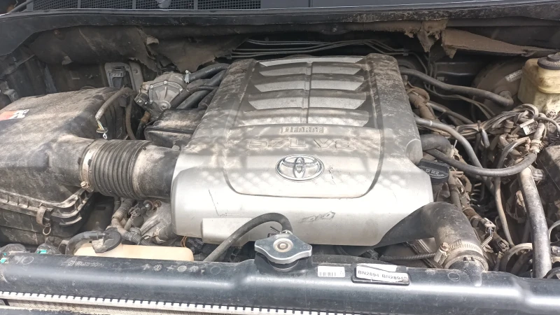Toyota Tundra, снимка 5 - Автомобили и джипове - 50748068