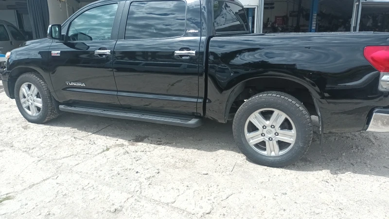 Toyota Tundra, снимка 16 - Автомобили и джипове - 50748068