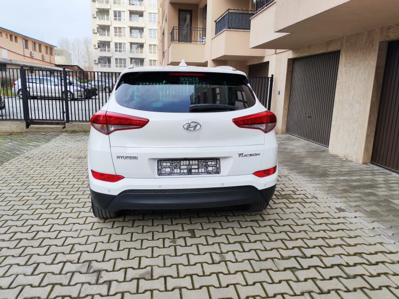 Hyundai Tucson 1.7CRDI/141к.с/2WD/автом./EU6, снимка 5 - Автомобили и джипове - 53391607