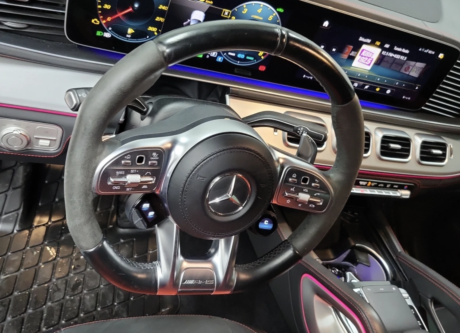 Mercedes-Benz GLE 63 S AMG  - изображение 10