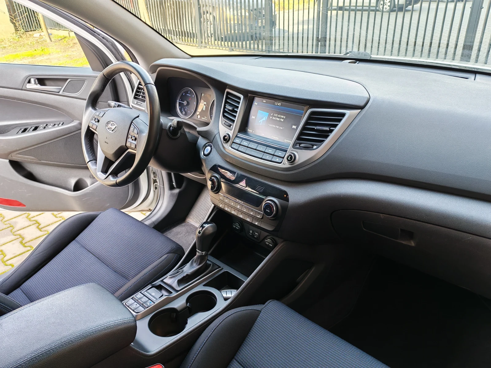 Hyundai Tucson 1.7CRDI/141�.�/2WD/�����./EU6 | Mobile.bg � ����������� 9