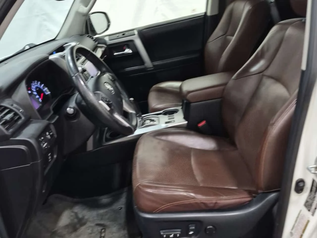 Toyota 4runner * LIMITED * ШИБИДАХ* КАМЕРА* КОЖА* , снимка 8 - Автомобили и джипове - 54454309