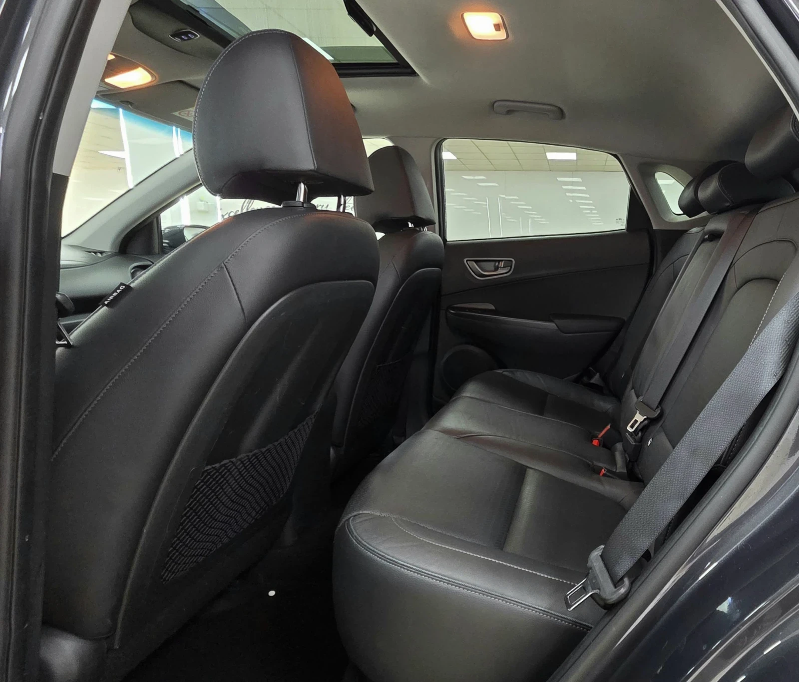 Hyundai Kona 64KWh/Premium/Шибидах/Теглич, снимка 9 - Автомобили и джипове - 54703455