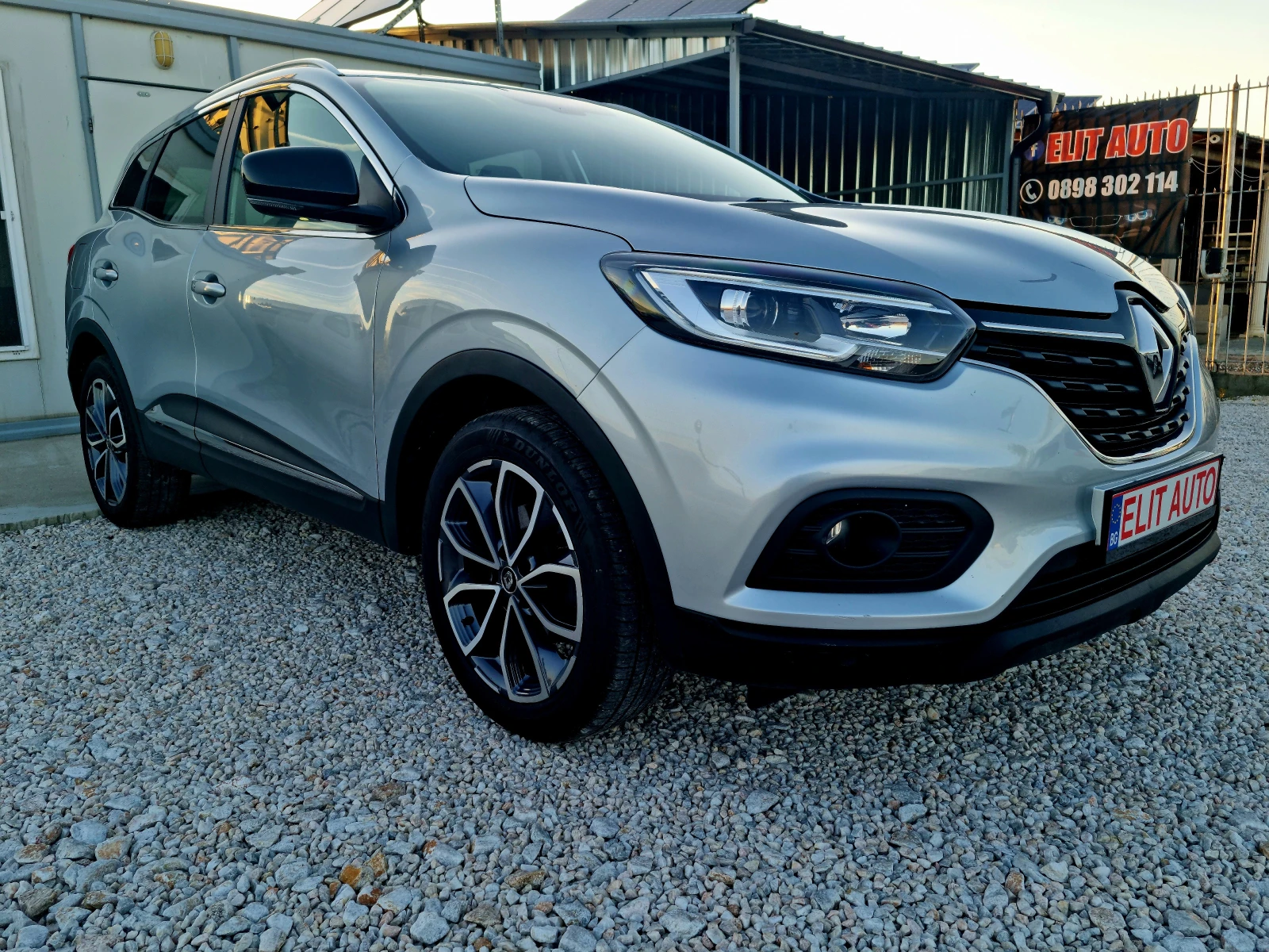 Renault Kadjar 1.5 DCI 115ks.EVRO 6D Facelift, снимка 4 - Автомобили и джипове - 54779401