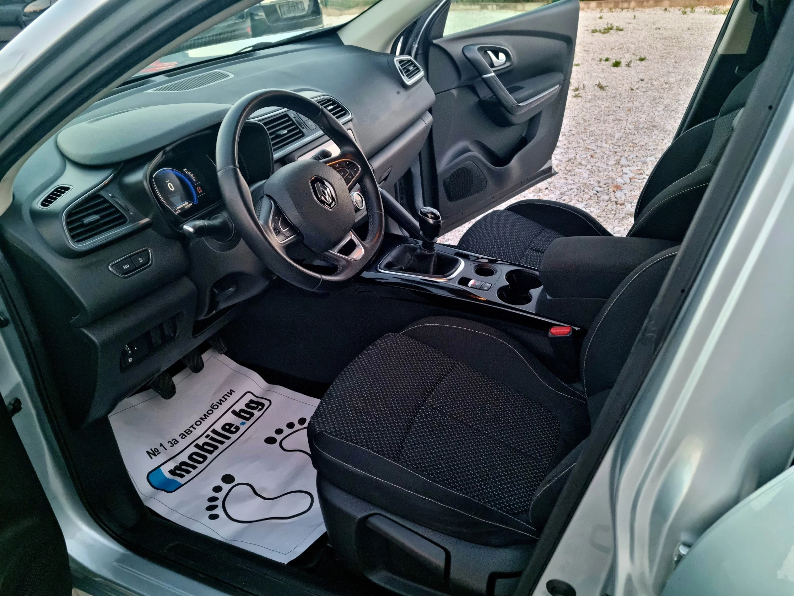 Renault Kadjar 1.5 DCI 115ks.EVRO 6D Facelift, снимка 11 - Автомобили и джипове - 54779401