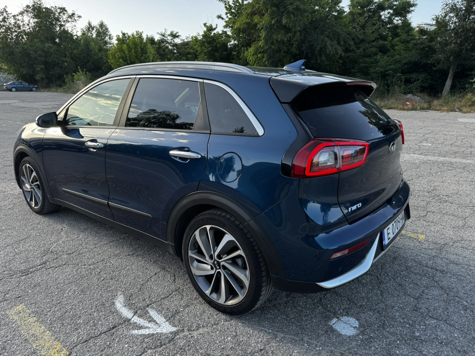 Kia Niro 1.6 Hybrid, снимка 6 - Автомобили и джипове - 55097259