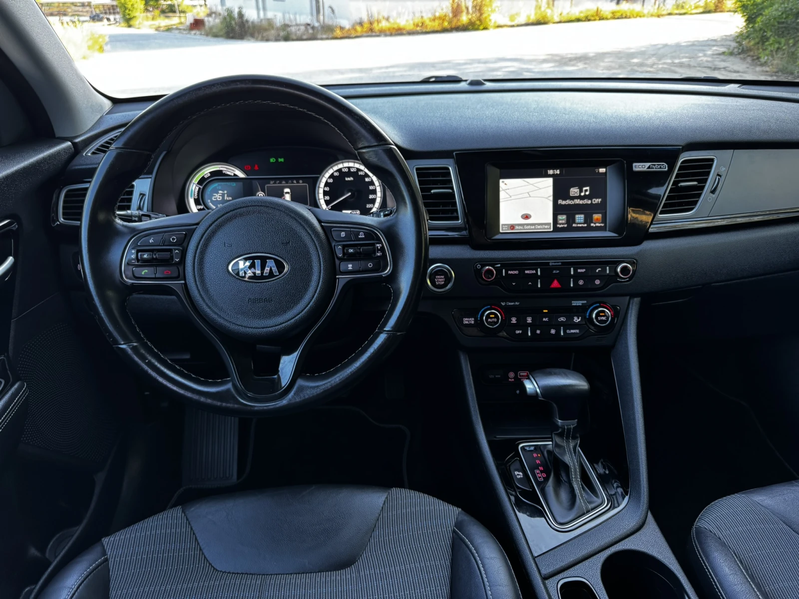 Kia Niro 1.6 Hybrid, снимка 10 - Автомобили и джипове - 55097259