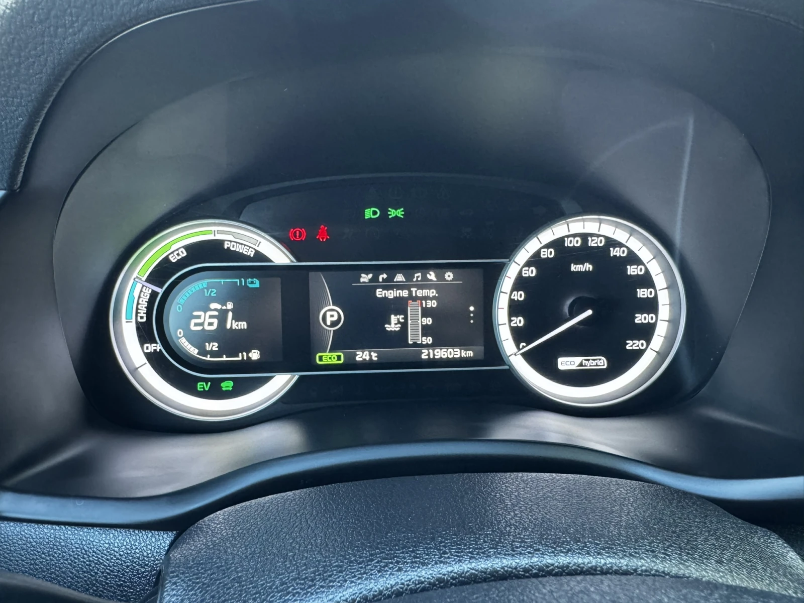 Kia Niro 1.6 Hybrid, снимка 13 - Автомобили и джипове - 55097259