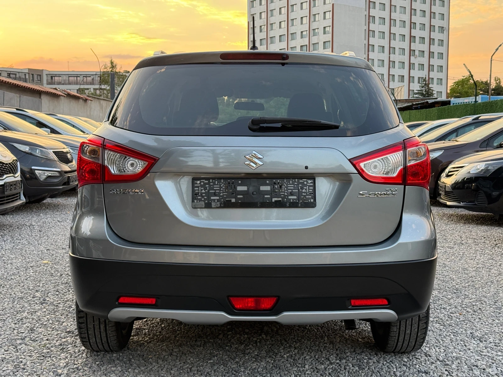 Suzuki SX4 S-Cross 1.6i/120hp/Подгрев/Навигация/, снимка 6 - Автомобили и джипове - 55565584