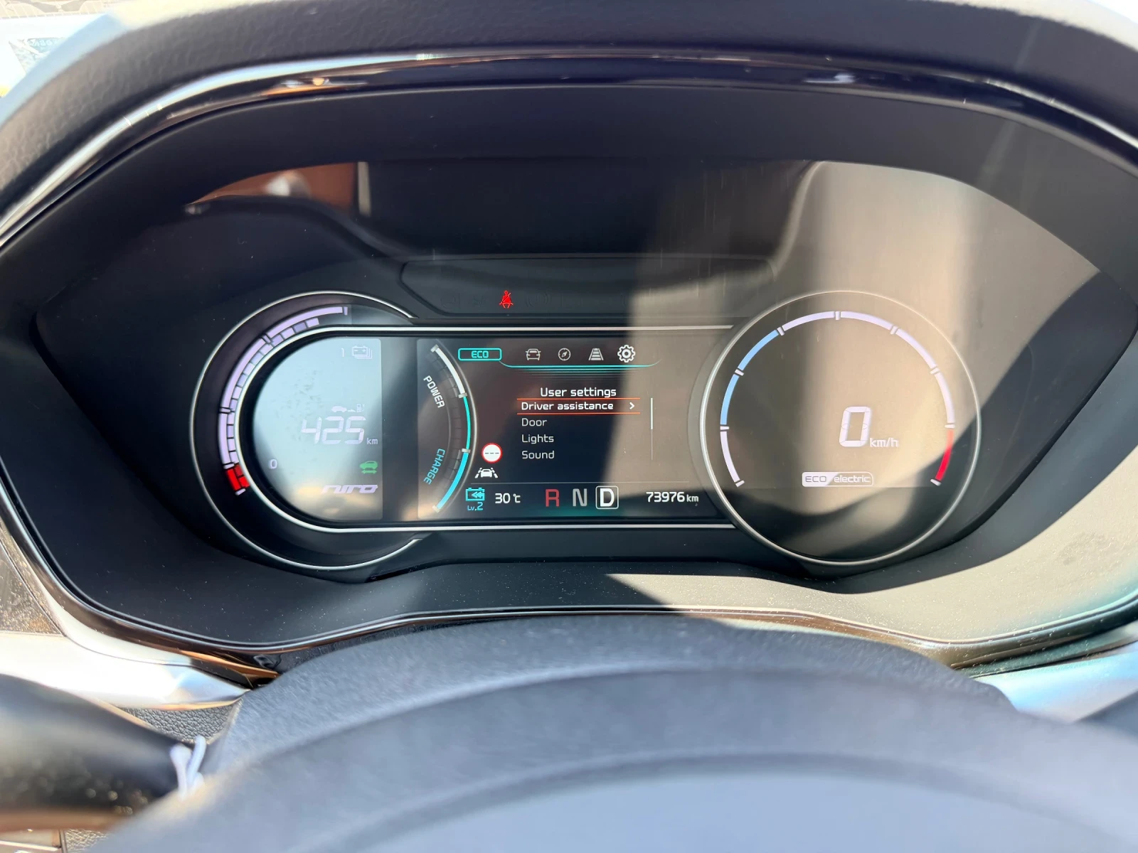 Kia Niro 64kwh-Гаранция-Всички екстри-Лизинг, снимка 11 - Автомобили и джипове - 55749309