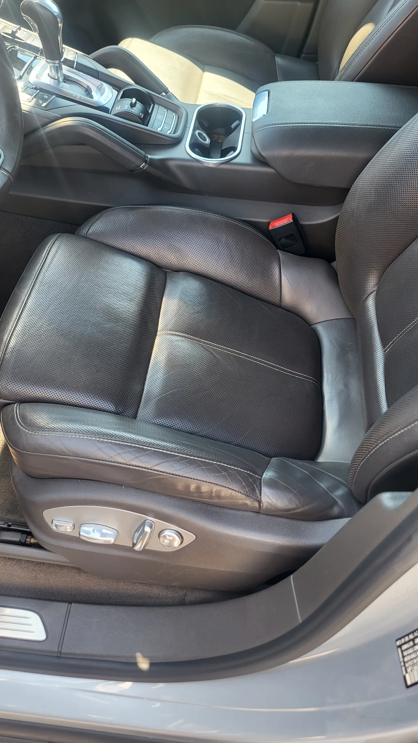 Porsche Cayenne 3.6 бензин, снимка 7 - Автомобили и джипове - 56438114