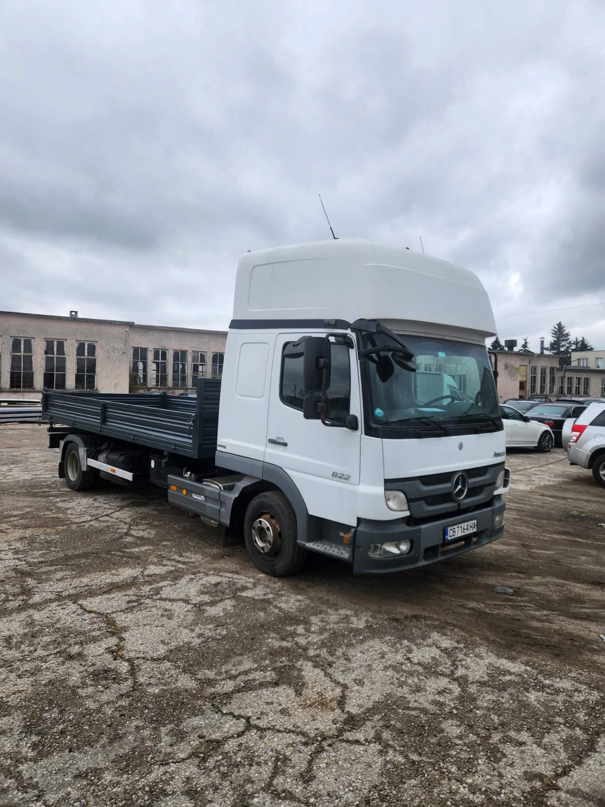 Mercedes-Benz Atego 822 тристранен самосвал - изображение 3