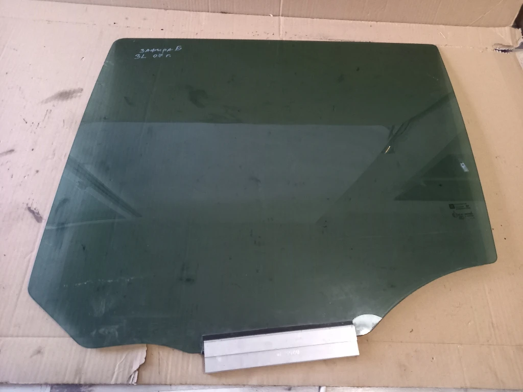 Стъкло задно ляво Опел Зафира Б (2)