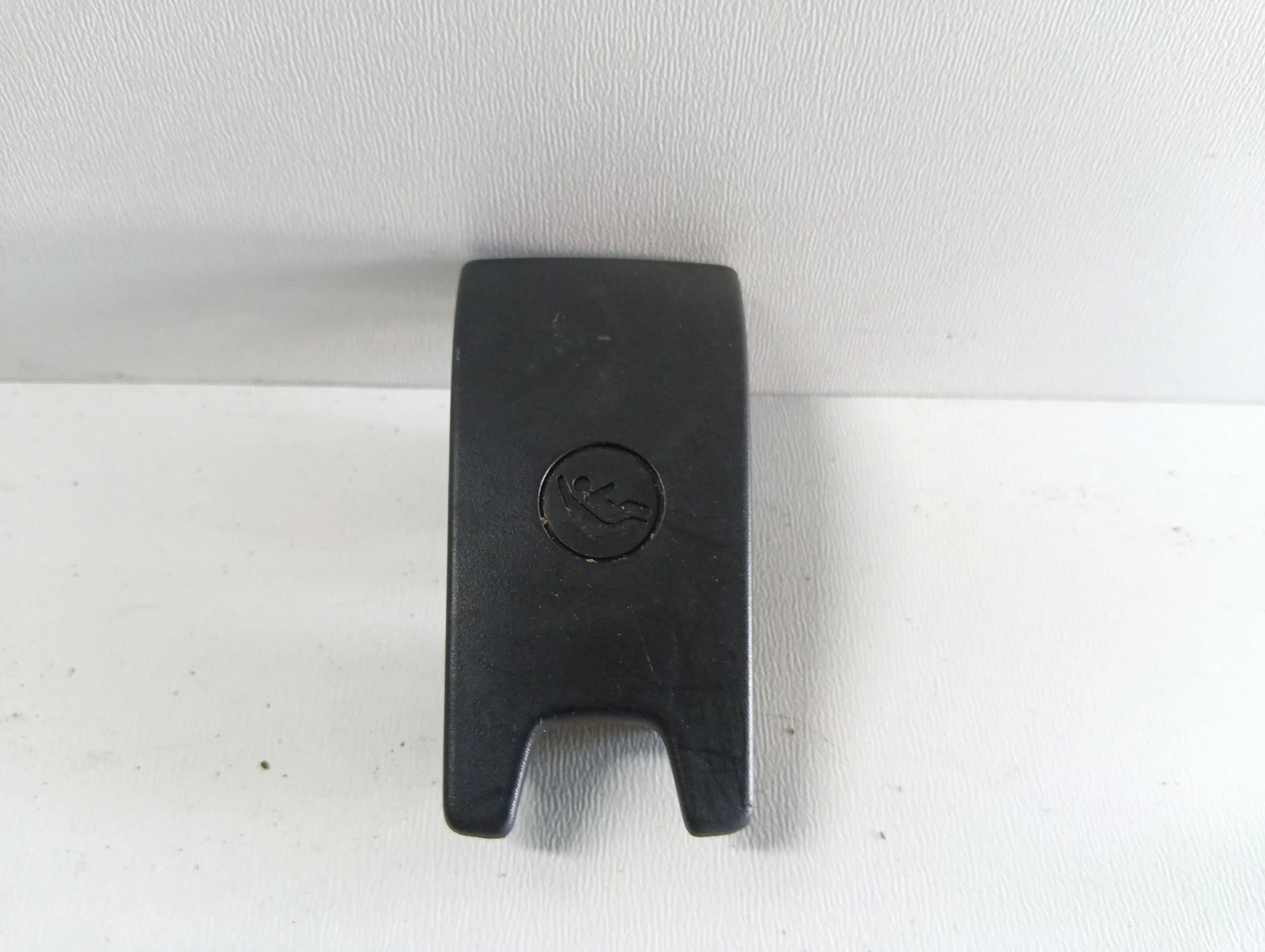 пластмаса седалка 8W0887187 Audi A4