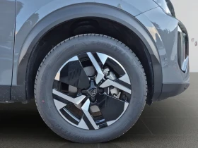 Peugeot 2008 GT 1.2 PureTech 145 HYBRID 48V e-DCS6 , снимка 17