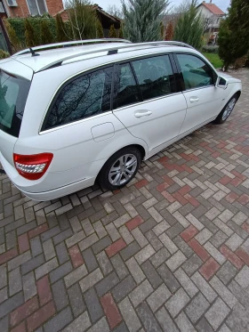 Mercedes-Benz C 180, снимка 12