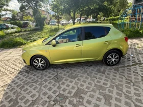 Seat Ibiza Обслужен !запазен !  А/С 1.4 бензин 2010 Г., снимка 2