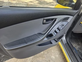 Hyundai Elantra, снимка 12