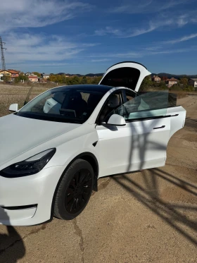 Tesla Model Y Long Range Dual Motor Berlin Made, снимка 3