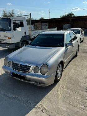 Mercedes-Benz E 220 2.2 Cdi 143k.c, снимка 2