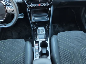 Peugeot 2008 GT 1.2 PureTech 145 HYBRID 48V e-DCS6 , снимка 12